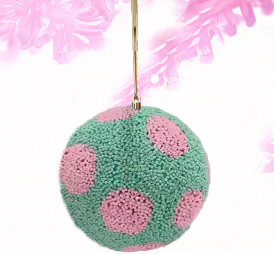 Beaded ball polkadots medium